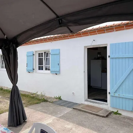 Tatil Evi Petite Maison Calme Au Coeur De L'ile L'Epine (Vendee)