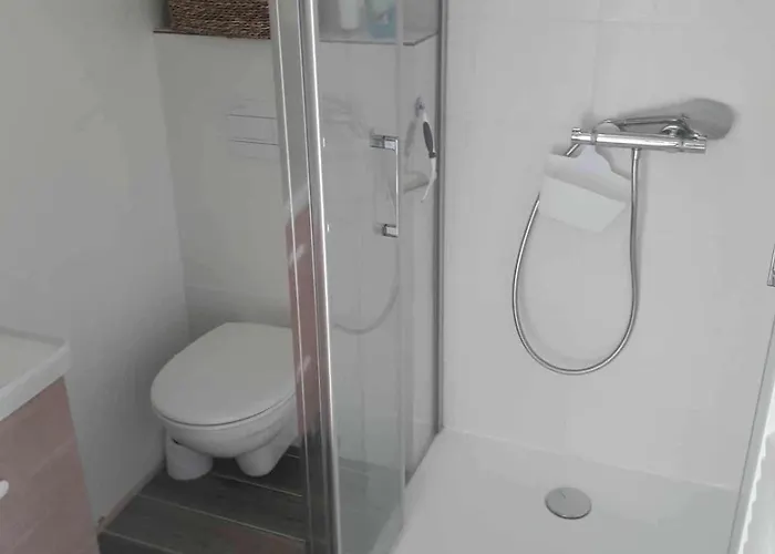 Petite Maison Calme Au Coeur De L'ile *